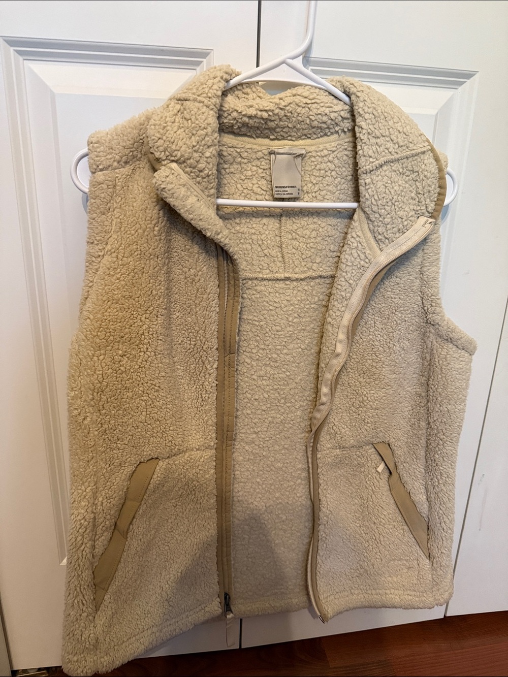 Women's Cream Sherpa Fleece Vest
